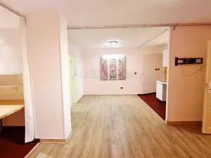 Pronájem kanceláře, Praha - Řepy, Žalanského, 60 m2