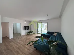 Prodej rodinného domu, Lužany, 156 m2