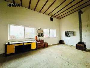 Pronájem výrobních prostor, Kostelec, 92 m2