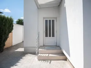 Prodej bytu 1+kk, Praha - Kyje, Vajgarská, 20 m2