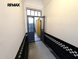 Pronájem bytu 2+kk, Praha - Libeň, Chlumčanského, 35 m2