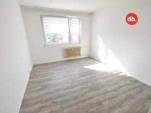 Pronájem bytu 2+1, Hroznětín, Sídliště, 60 m2