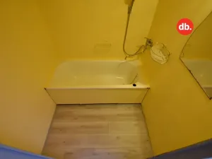 Pronájem bytu 2+1, Hroznětín, Sídliště, 60 m2