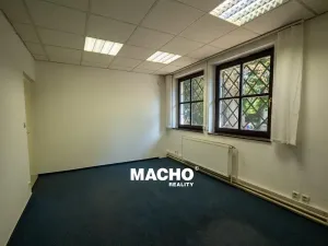 Pronájem skladu, Praha - Vysočany, Freyova, 849 m2