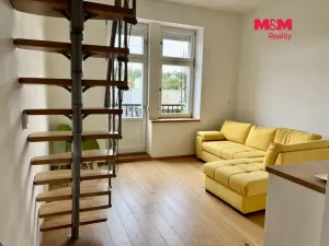 Pronájem bytu 1+kk, Praha - Smíchov, Strakonická, 31 m2