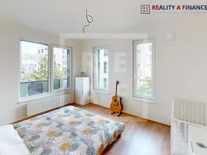 Prodej bytu 3+kk, Praha - Hloubětín, Waltariho, 80 m2