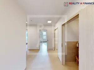 Prodej bytu 3+kk, Praha - Hloubětín, Waltariho, 80 m2
