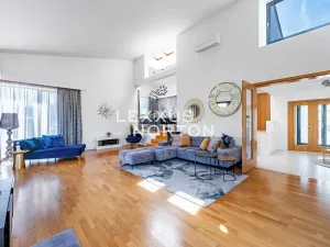 Prodej rodinného domu, Praha - Dejvice, V Šáreckém údolí, 348 m2