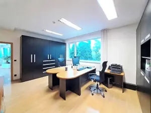 Pronájem výrobních prostor, Tečovice, 890 m2