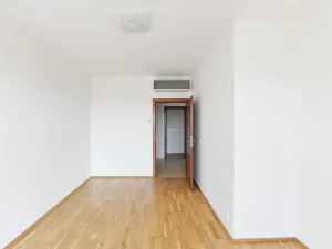 Prodej bytu 4+kk, Praha - Hrdlořezy, V třešňovce, 134 m2