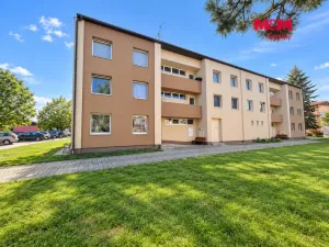 Prodej bytu 3+1, Lubenec, Pražská, 67 m2