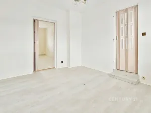 Pronájem bytu 2+1, Dubí, Nerudova, 38 m2