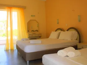 Prodej ubytování, Korfu, Jónské Ostrovy, Řecko, 490 m2