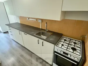 Pronájem bytu 3+1, Praha - Hlubočepy, Prosluněná, 74 m2