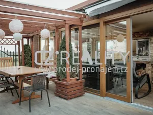 Prodej vícegeneračního domu, Pečky, 280 m2