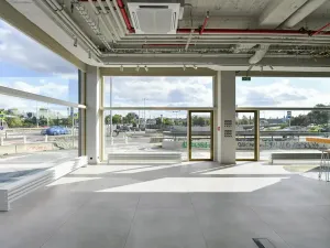 Pronájem obchodního prostoru, Praha - Holešovice, Bubenská, 242 m2