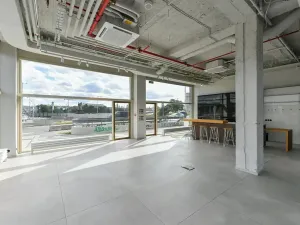 Pronájem obchodního prostoru, Praha - Holešovice, Bubenská, 242 m2