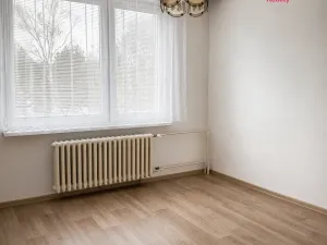 Pronájem bytu 3+1, Chvaletice, Kolínská, 79 m2