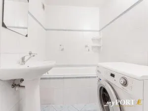 Prodej bytu 3+1, Hluboká nad Vltavou, Nerudova, 71 m2