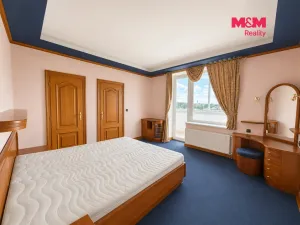 Pronájem bytu 4+1, Kladno, Na stráni, 168 m2