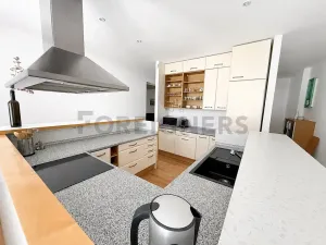 Pronájem bytu 2+kk, Hradec Králové, Malé náměstí, 98 m2
