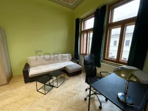Pronájem bytu 2+kk, Hradec Králové, Komenského, 40 m2