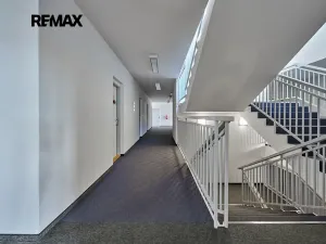 Prodej bytu 2+kk, Praha - Hostivař, Hornoměcholupská, 45 m2