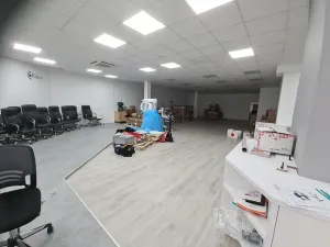 Pronájem skladu, Praha - Libeň, Kundratka, 288 m2