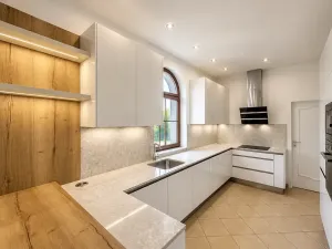 Pronájem vily, Praha, 243 m2