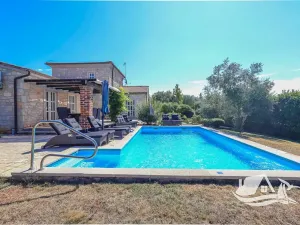 Prodej vily, Sveti Lovreč, Chorvatsko, 182 m2