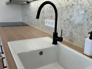 Pronájem bytu 1+1, Karlovy Vary, Úvalská, 36 m2