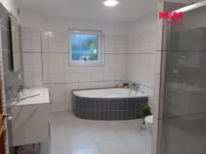 Prodej rodinného domu, Všechovice, 250 m2