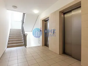 Prodej bytu 4+kk, Praha - Vysočany, Pod Harfou, 108 m2