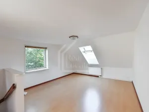Pronájem rodinného domu, Praha - Dolní Chabry, Podhorská, 230 m2