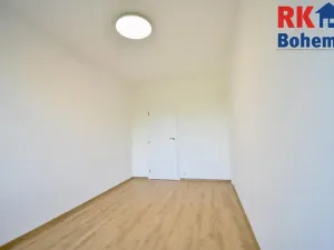 Pronájem bytu 3+1, Praha - Modřany, Mladenovova, 75 m2