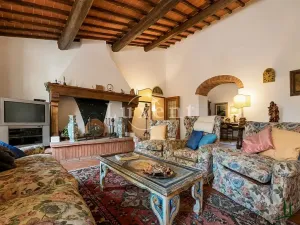 Prodej výrobních prostor, Castellina in Chianti, Itálie, 1130 m2