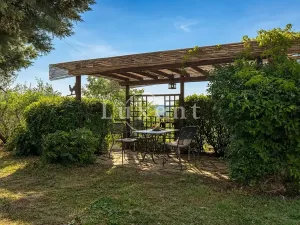 Prodej výrobních prostor, Castellina in Chianti, Itálie, 1130 m2