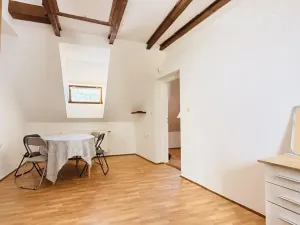 Pronájem bytu 3+kk, Český Krumlov, Plešivecká, 51 m2