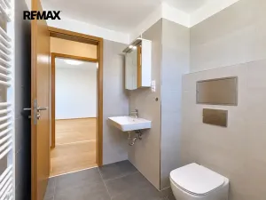 Pronájem bytu 3+kk, Praha - Dolní Chabry, U Traktorky, 77 m2