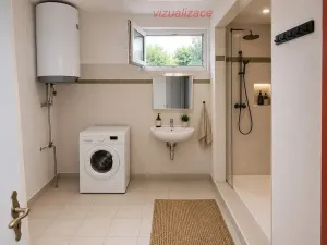 Prodej podílu rodinného domu, Vintířov, 200 m2