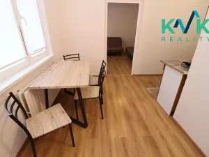 Prodej bytu 3+1, Horní Slavkov, Školní, 62 m2