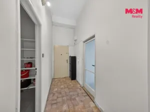 Prodej bytu 1+1, Praha, Bělohorská, 43 m2