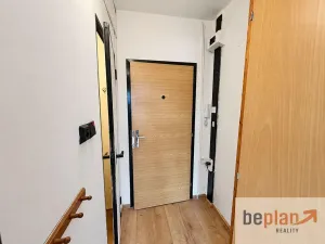Pronájem bytu 1+1, Ústí nad Labem, Kmochova, 33 m2