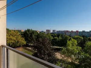 Pronájem bytu 3+kk, Praha - Petrovice, Rezlerova, 63 m2