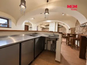Pronájem restaurace, Kostelec nad Černými lesy - Kostelec nad Černými Lesy, náměstí Smiřických, 71 m2