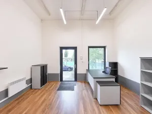 Prodej skladu, Praha - Horní Počernice, Komárovská, 210 m2