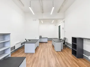 Prodej skladu, Praha - Horní Počernice, Komárovská, 210 m2
