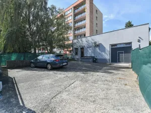 Prodej výrobních prostor, Praha - Horní Počernice, Komárovská, 210 m2
