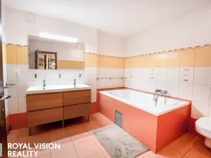 Prodej rodinného domu, Tučapy, 239 m2
