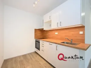 Pronájem bytu 2+kk, Praha - Žižkov, Roháčova, 43 m2